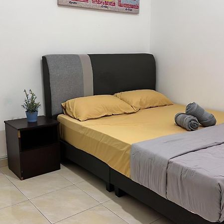 Az Melaka Homestay מראה חיצוני תמונה